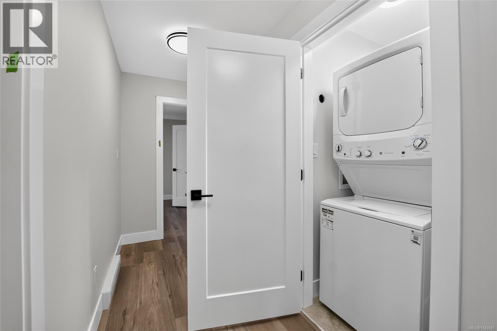 3856 Gulfview Dr - 67