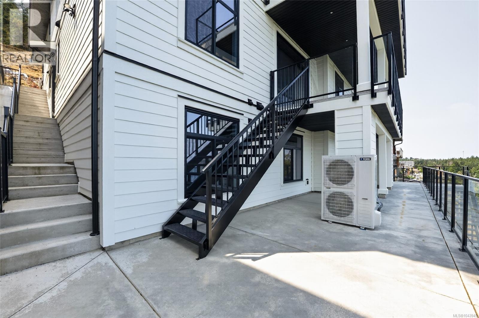 3856 Gulfview Dr - 72