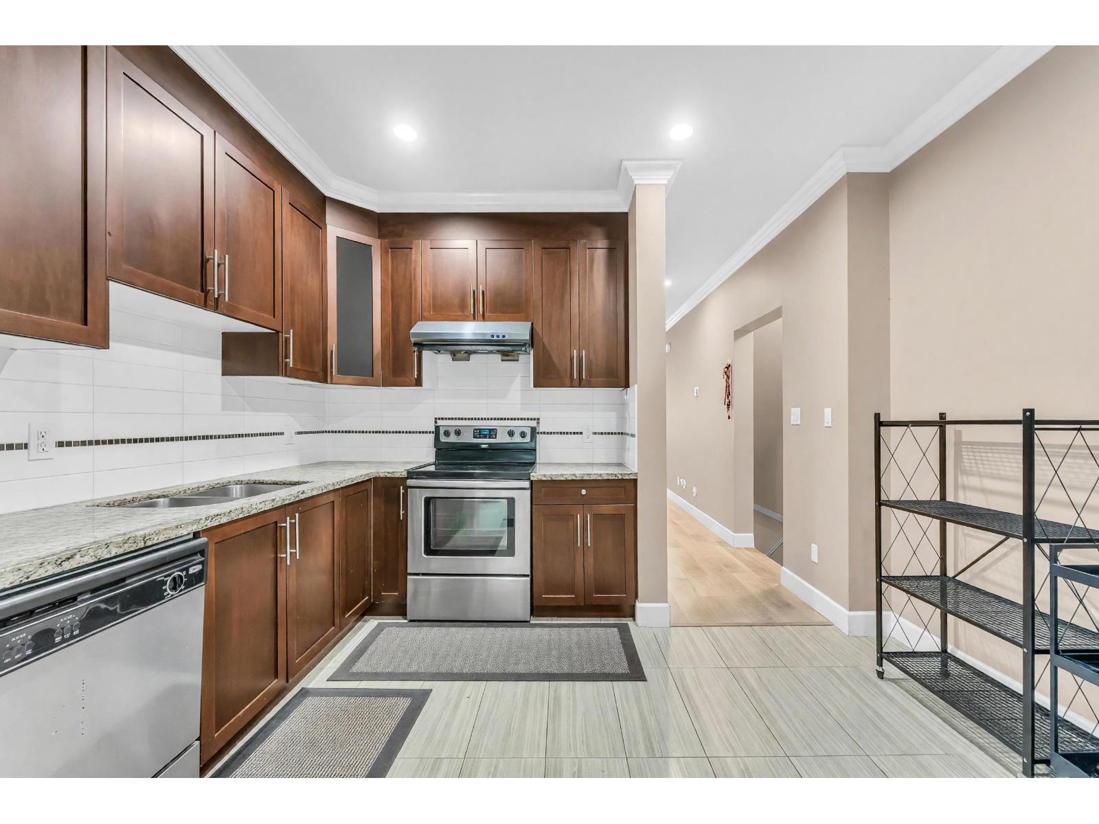 23 12036 66 AVENUE, Surrey