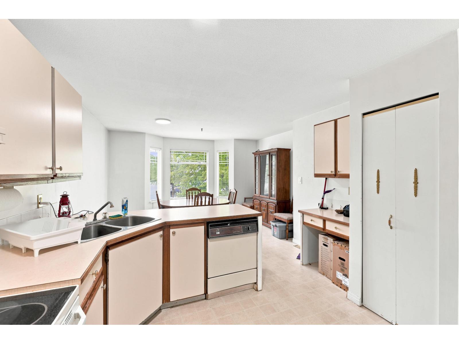 20 15550 89 AVENUE, Surrey