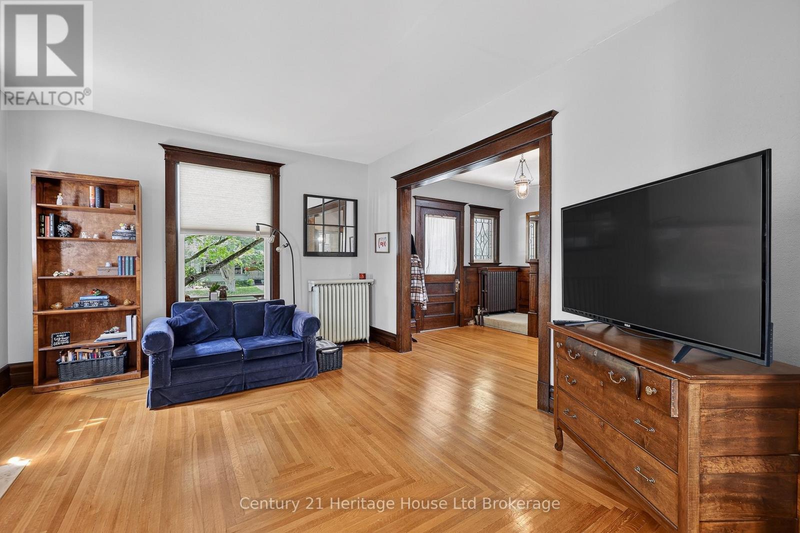457 BULLER STREET - 13