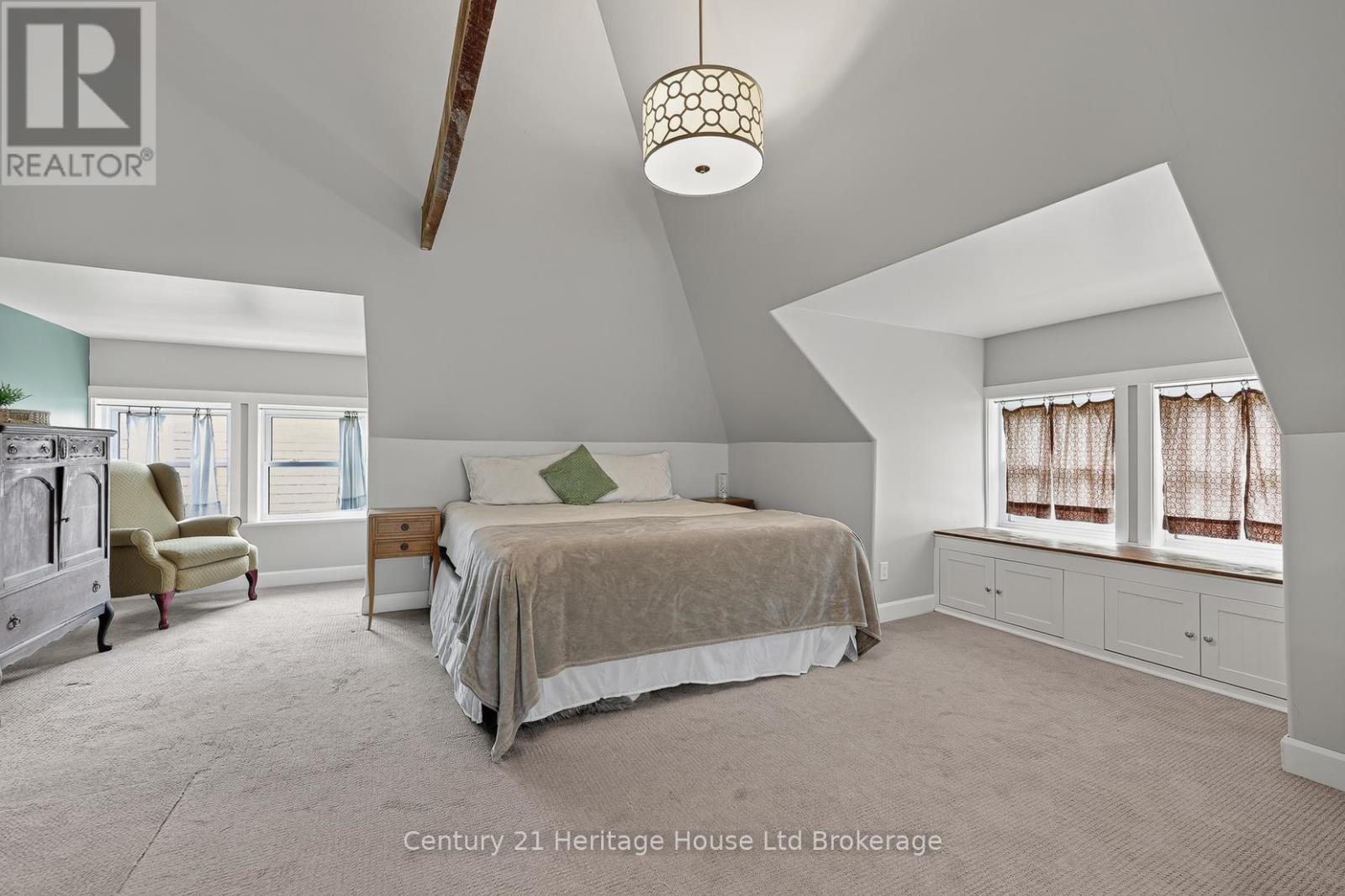 457 BULLER STREET - 28