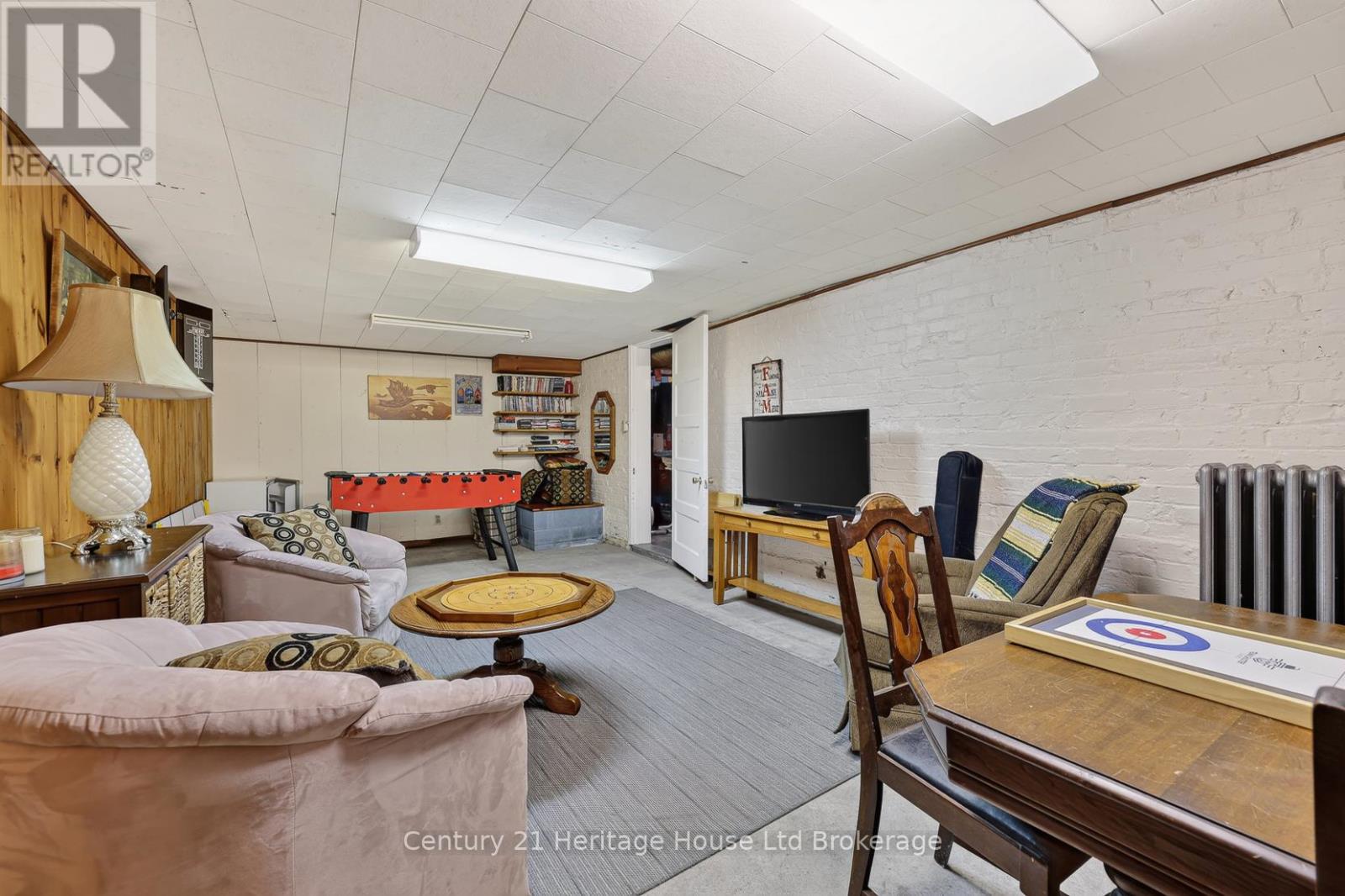 457 BULLER STREET - 40