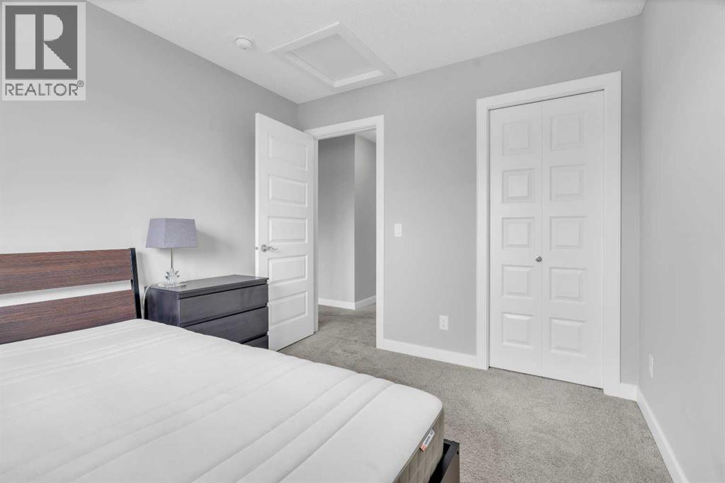 52 Red Embers Manor NE - 18