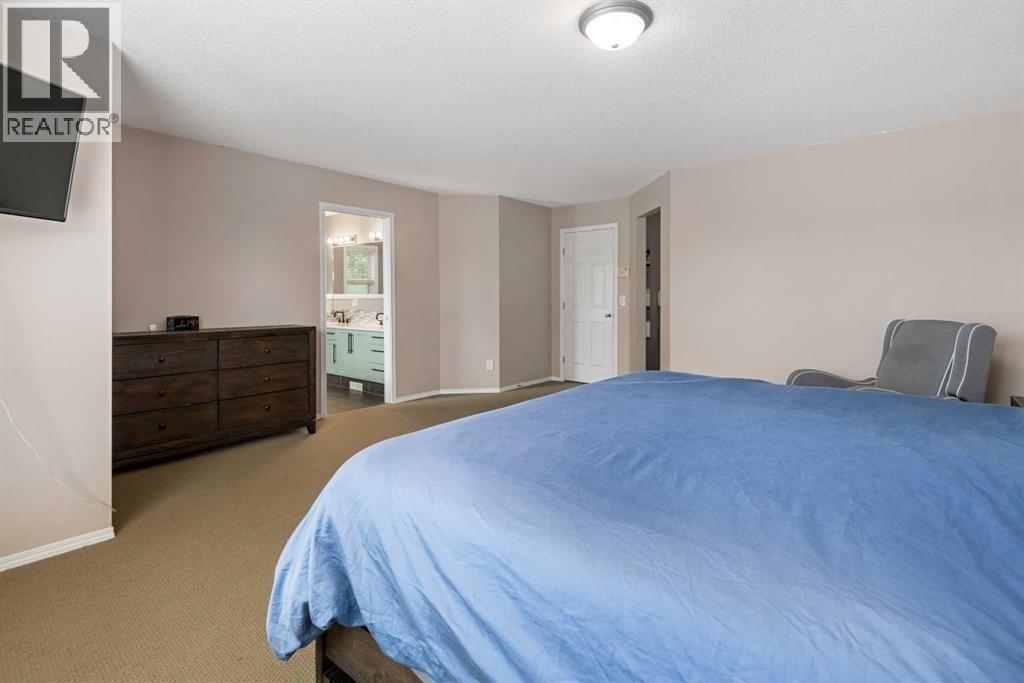 60 Chapala Square SE - 20