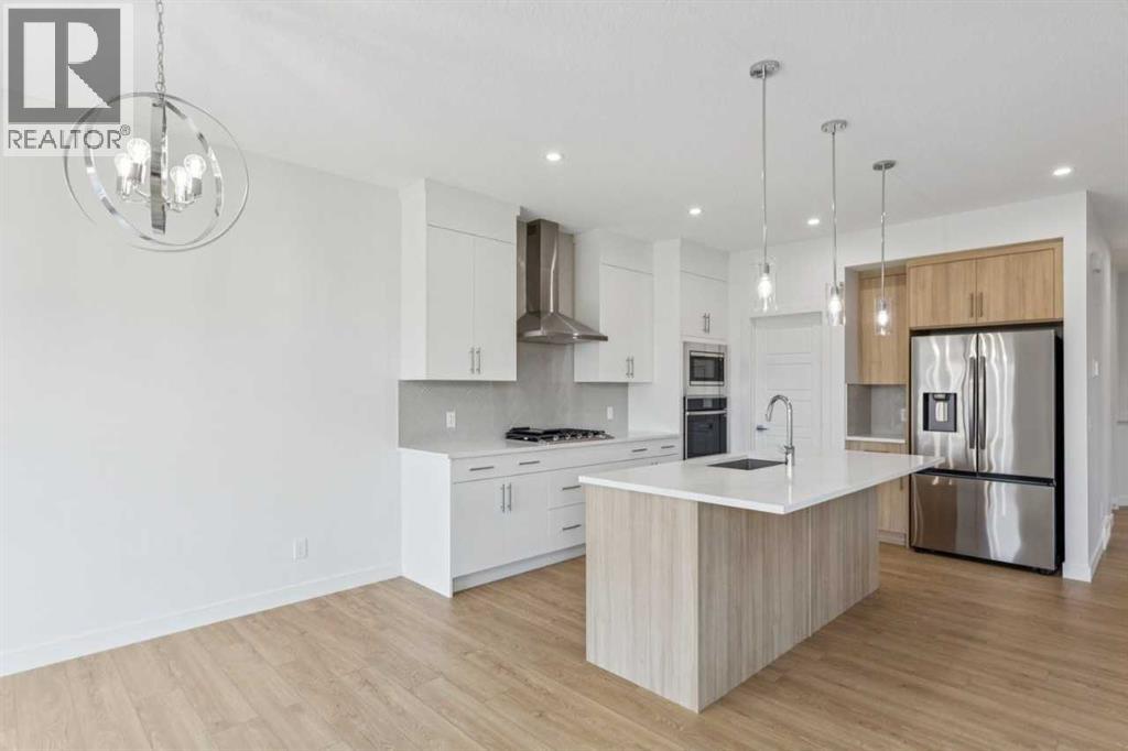 155 Vantage Crescent SW - 12