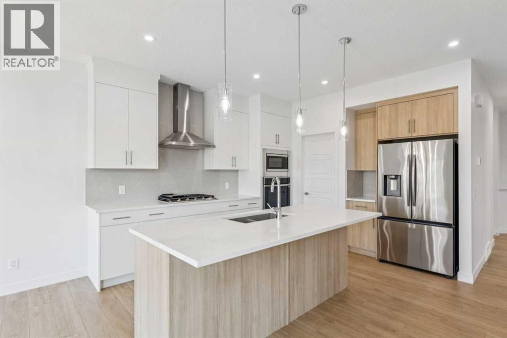 155 Vantage Crescent SW - 13