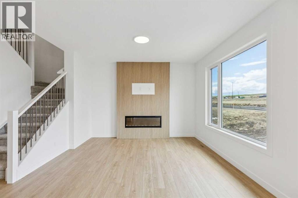 155 Vantage Crescent SW - 16