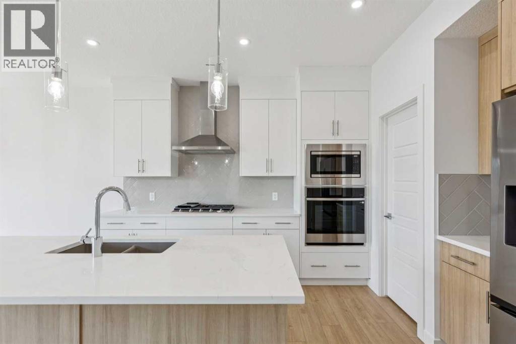 155 Vantage Crescent SW - 8