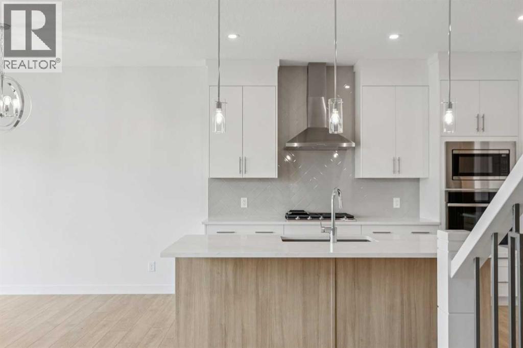 155 Vantage Crescent SW - 21
