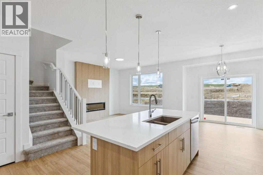 155 Vantage Crescent SW - 10