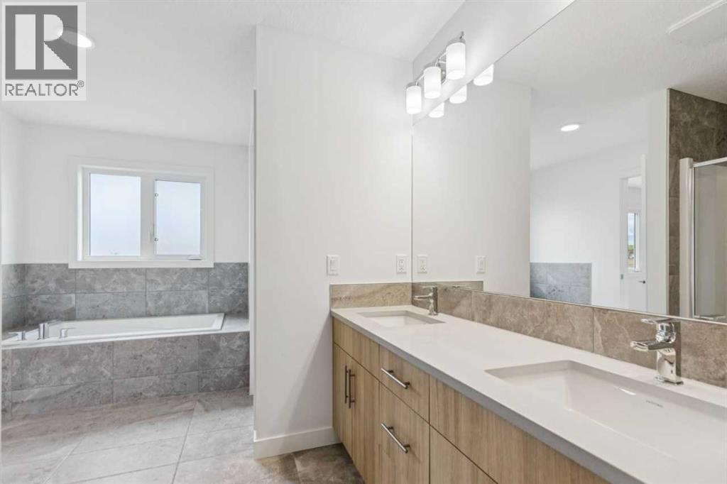 155 Vantage Crescent SW - 28