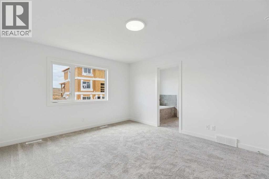 155 Vantage Crescent SW - 25