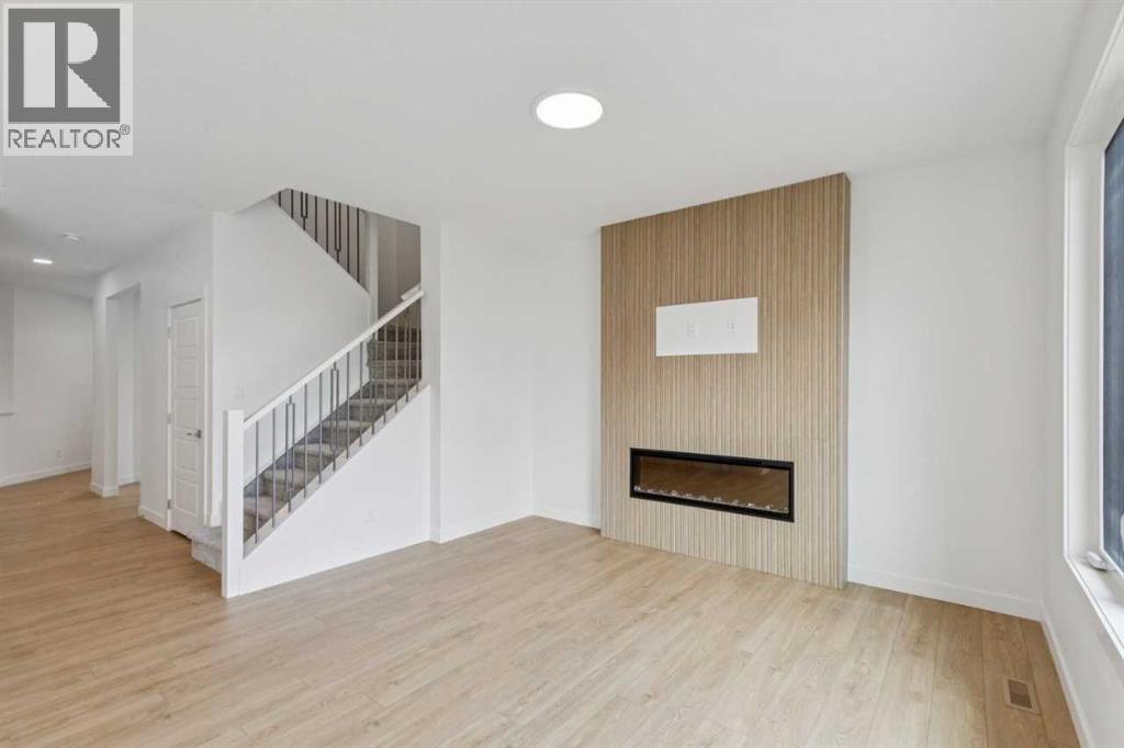 155 Vantage Crescent SW - 17
