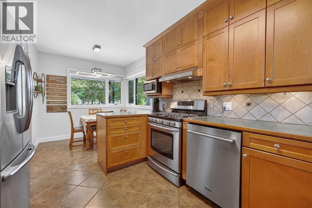 3723 2 Street NW - 12