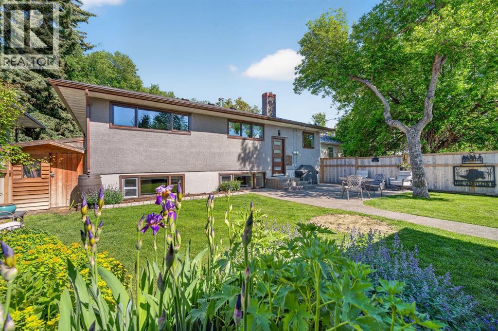 3723 2 Street NW - 38