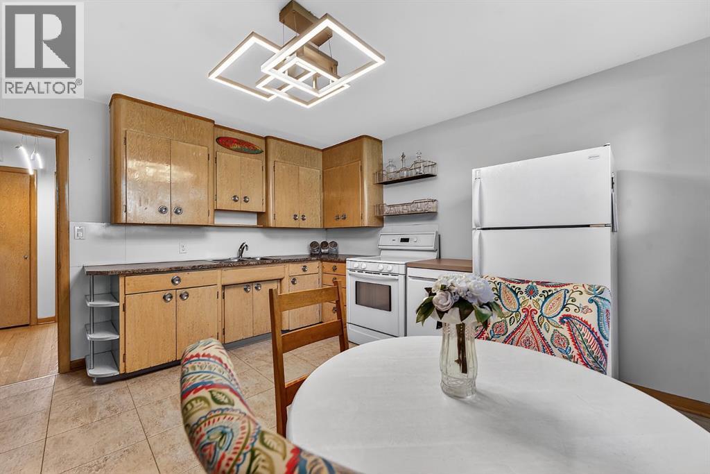 3723 2 Street NW - 31