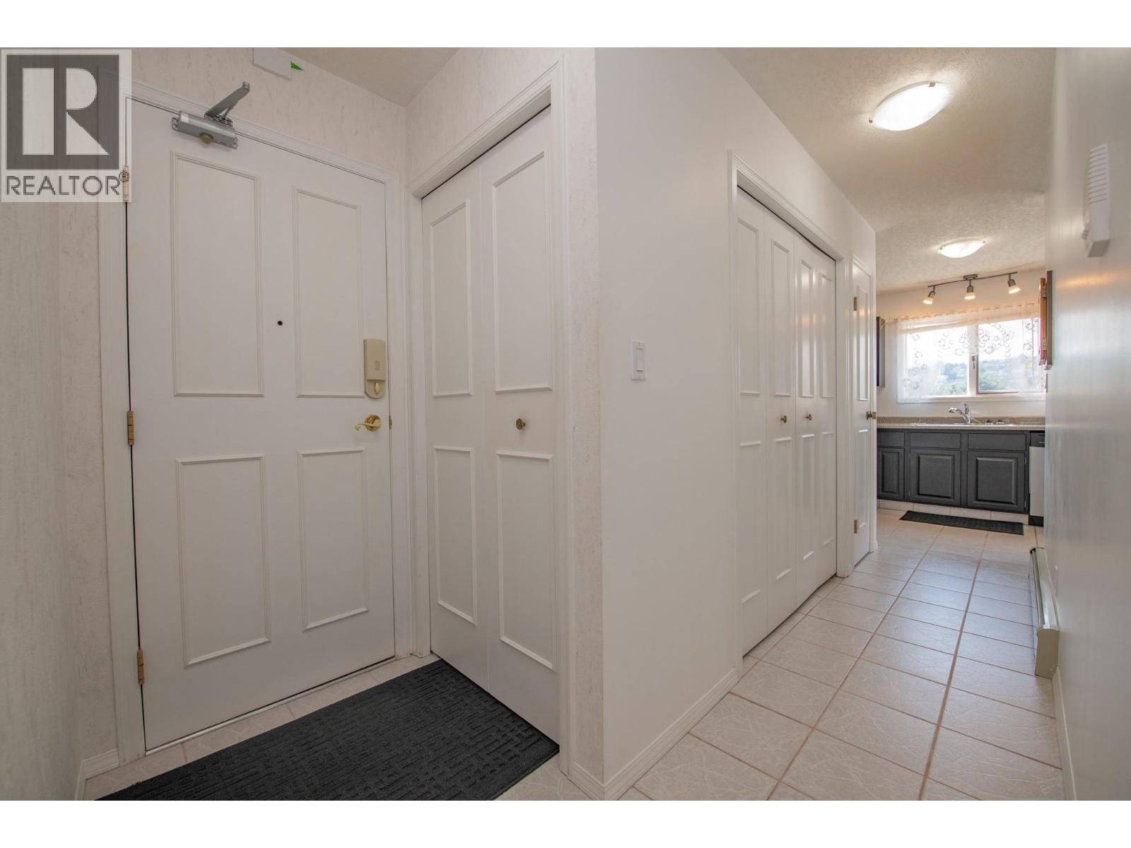 #203 4000 27 Avenue - 8