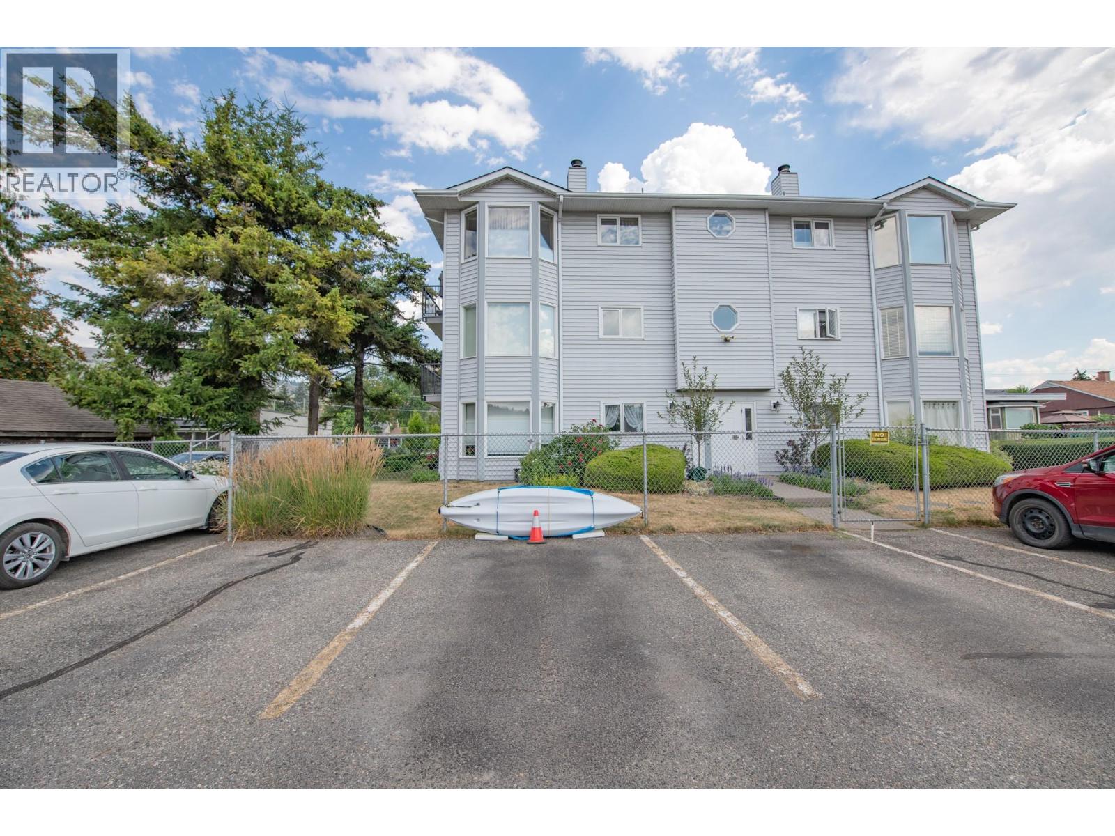 #203 4000 27 Avenue - 37
