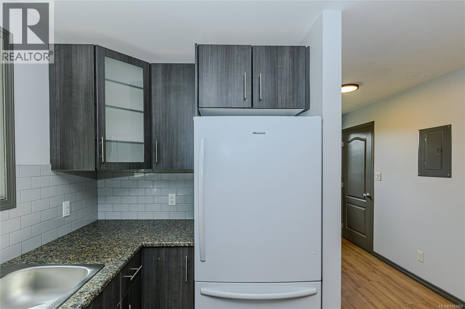 2817 Adelaide Ave - 32