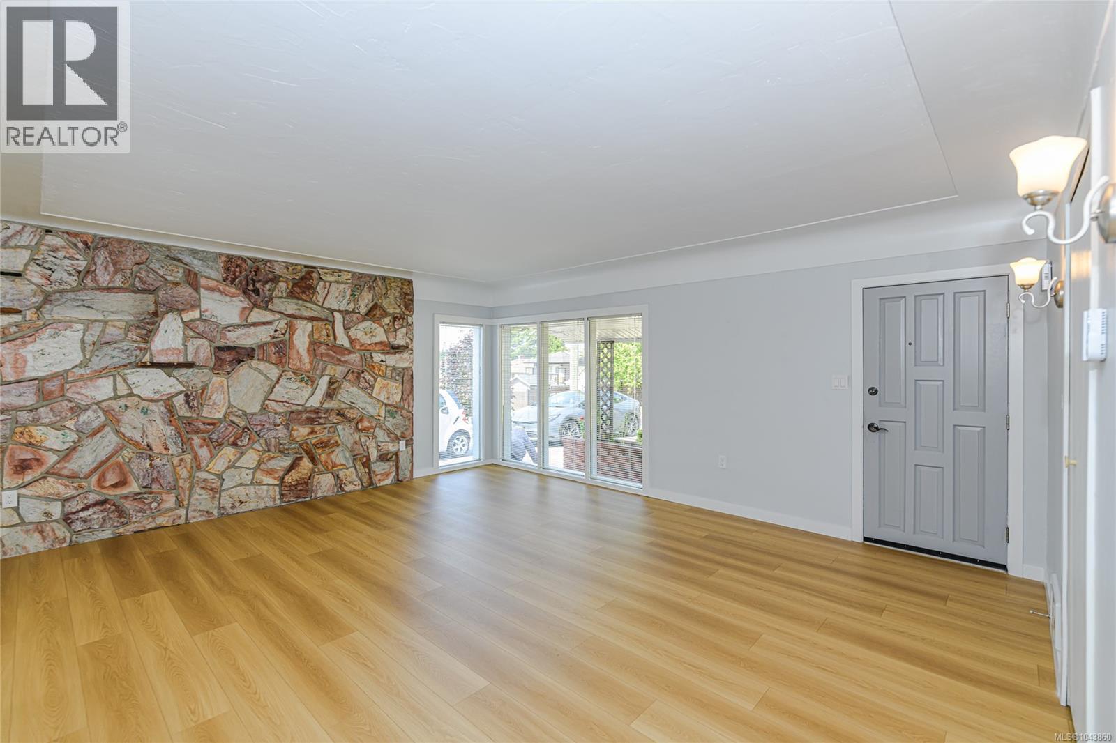 2817 Adelaide Ave - 4