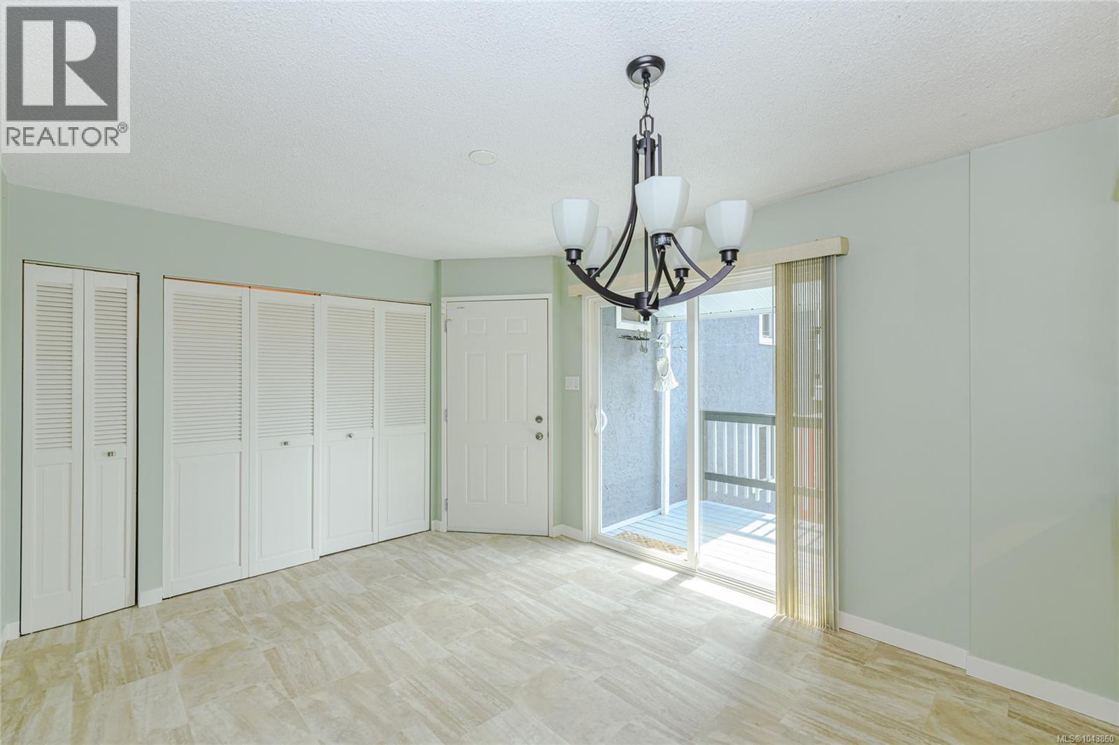 2817 Adelaide Ave - 6