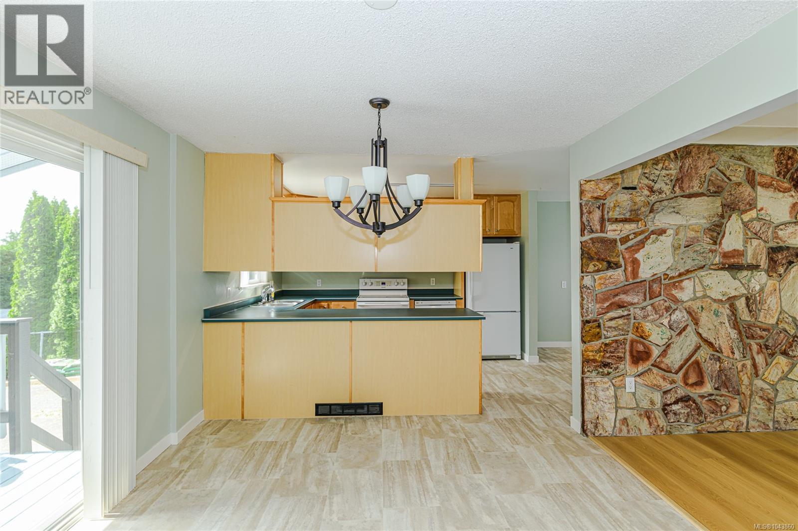 2817 Adelaide Ave - 9