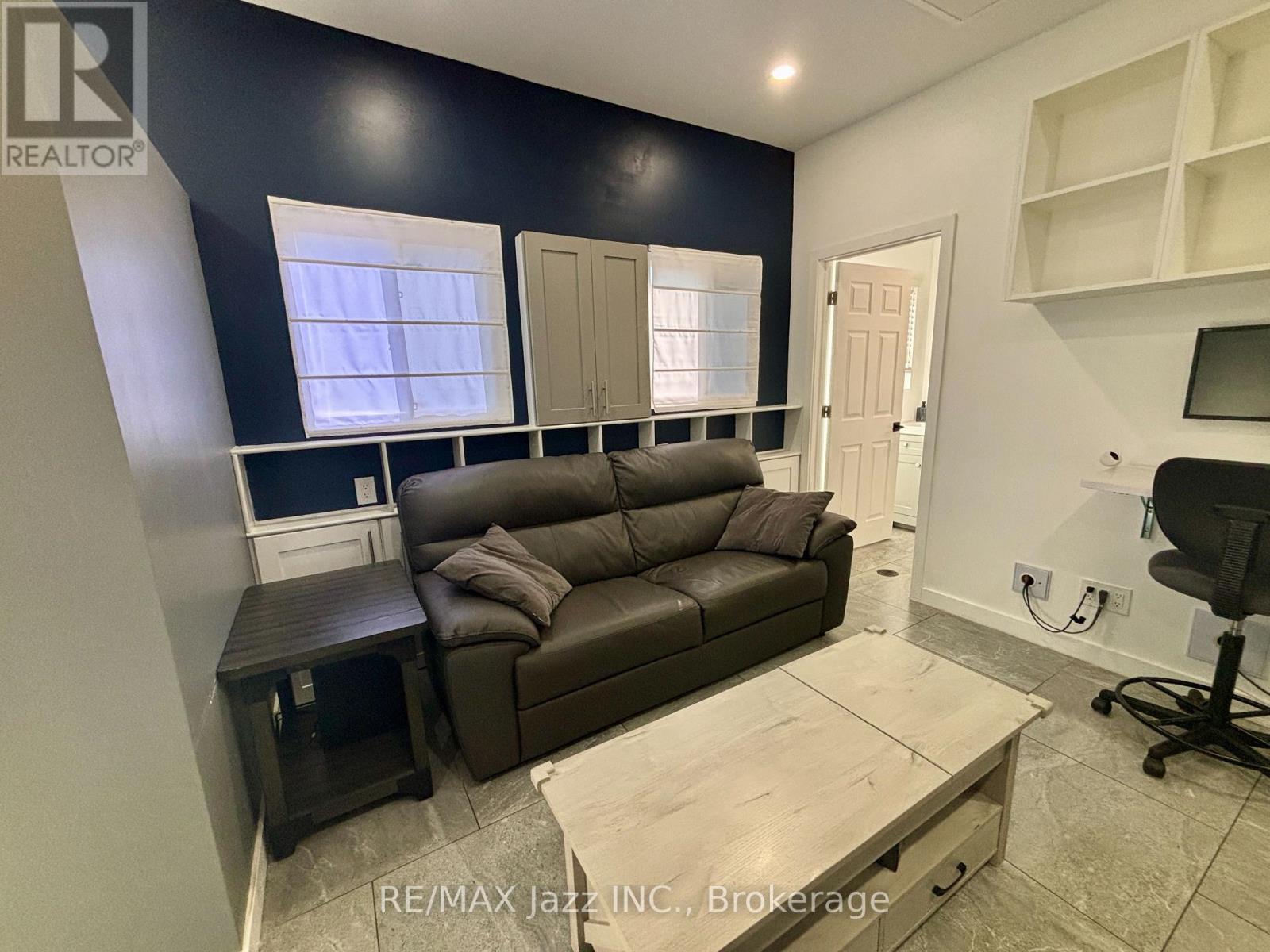 751 Phillip Murray Avenue, Oshawa (Lakeview), Ontario, L1J1J2, Oshawa (Lakeview), Ontario — photo 5 of 5