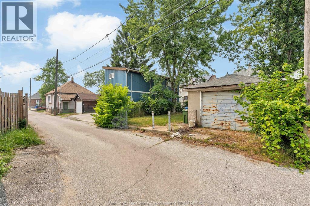 1245 GILES BOULEVARD East - 30