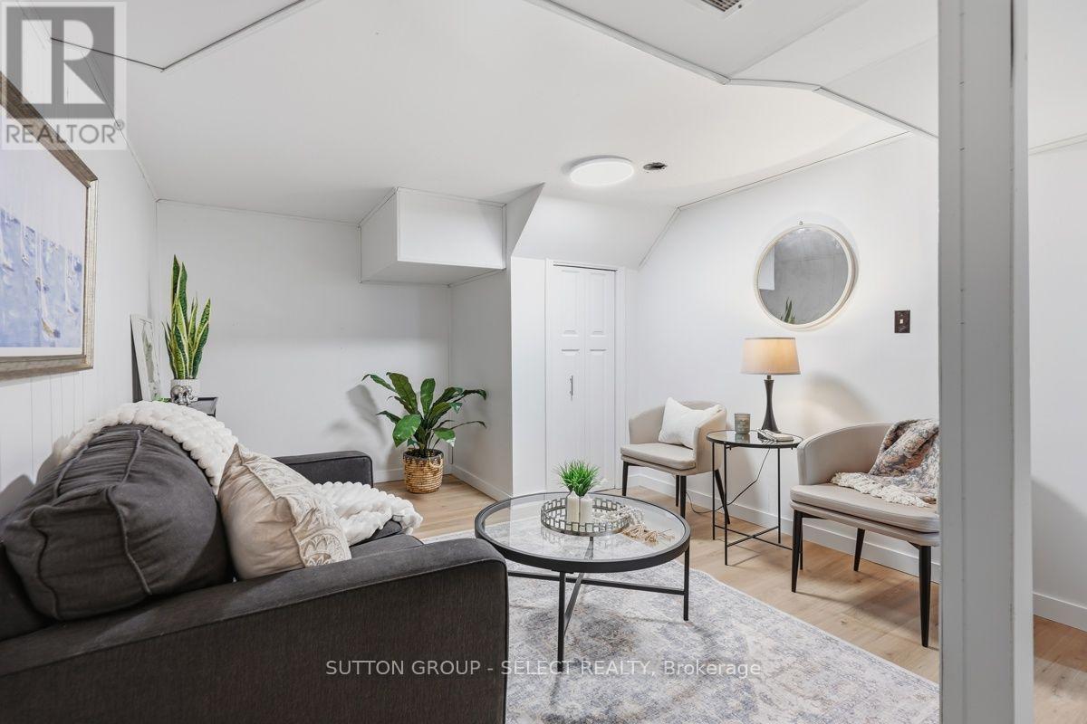 643 WIDMORE DRIVE - 32