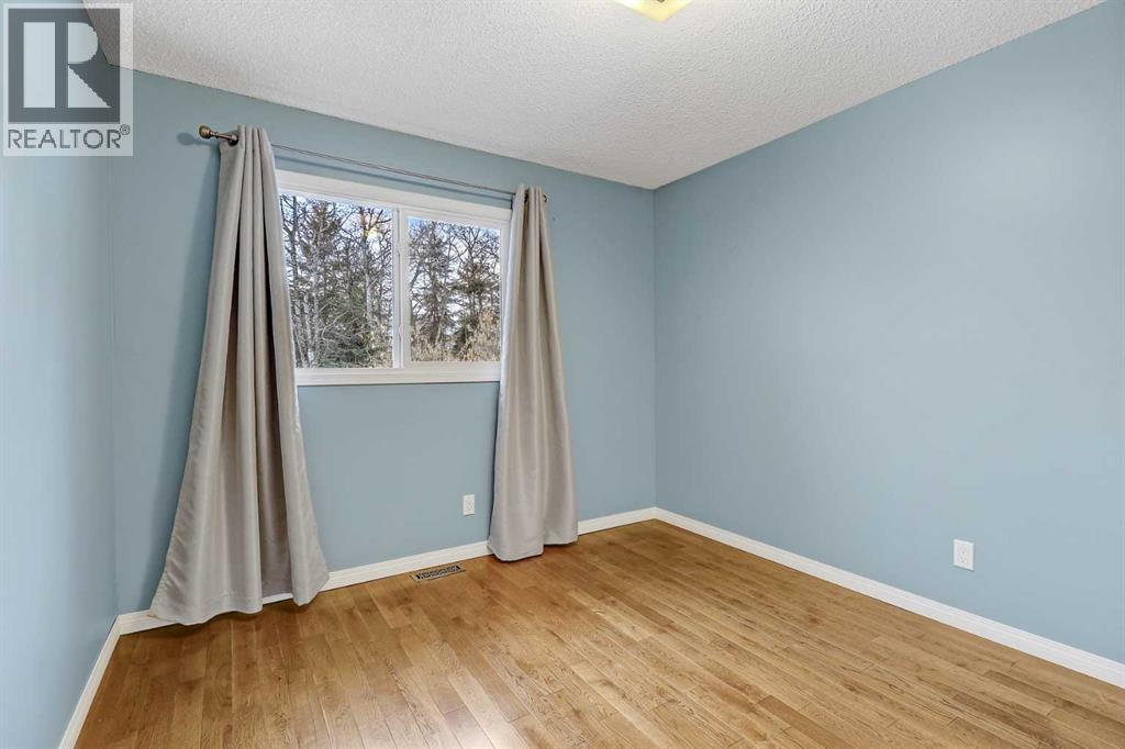713062 Range Road 94 - 18