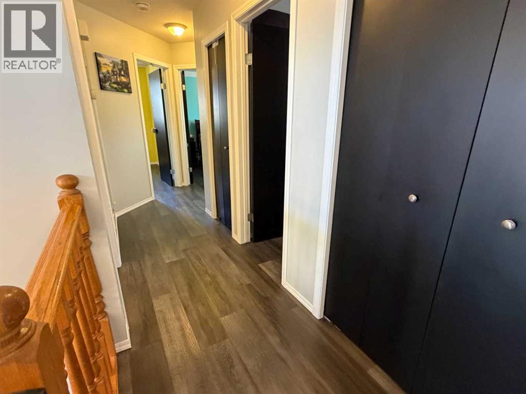 5214 45 Avenue - 13