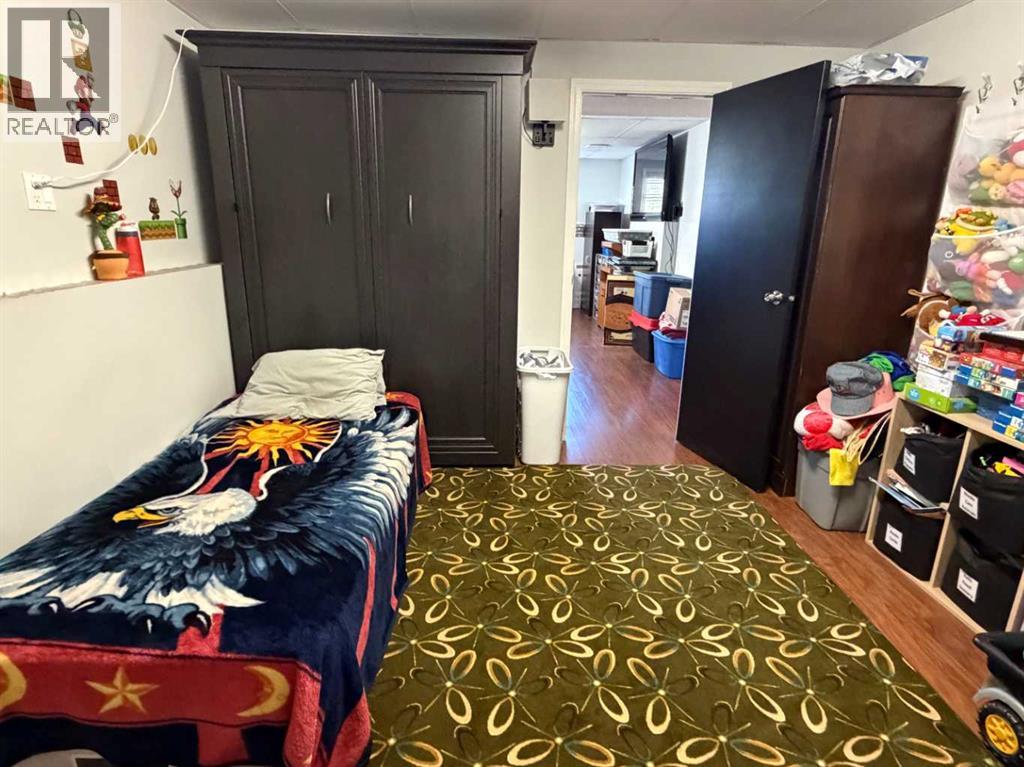 5214 45 Avenue - 26