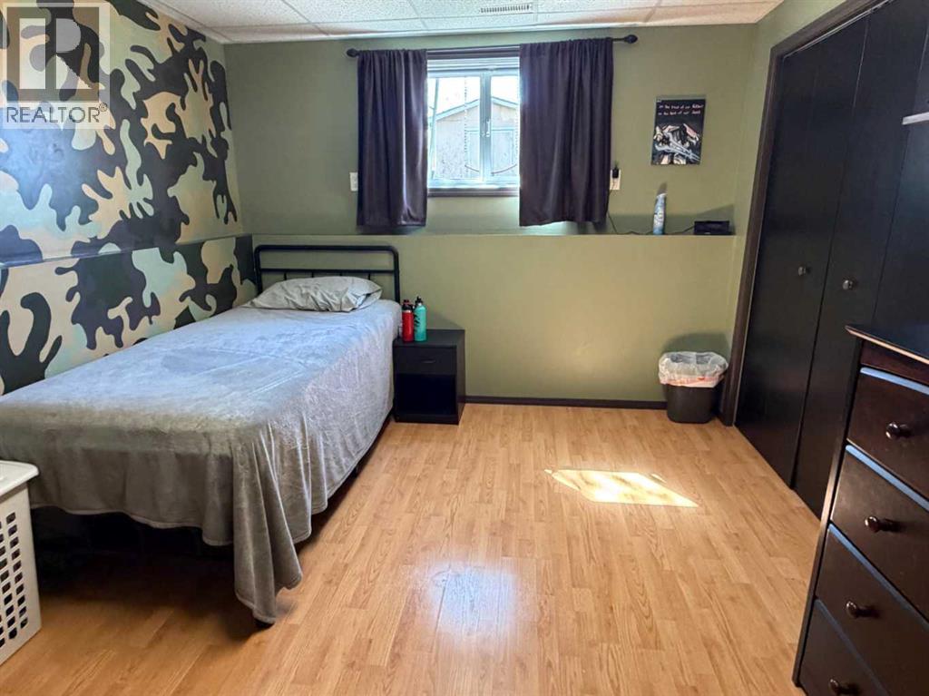 5214 45 Avenue - 28
