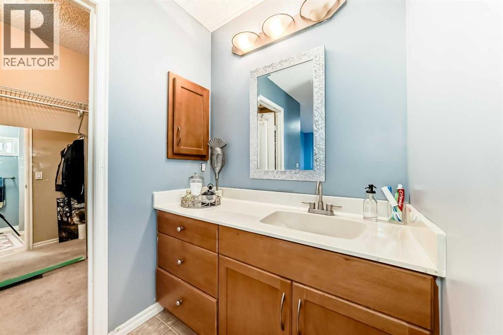 #304 2384 Sagewood Gate SW - 25