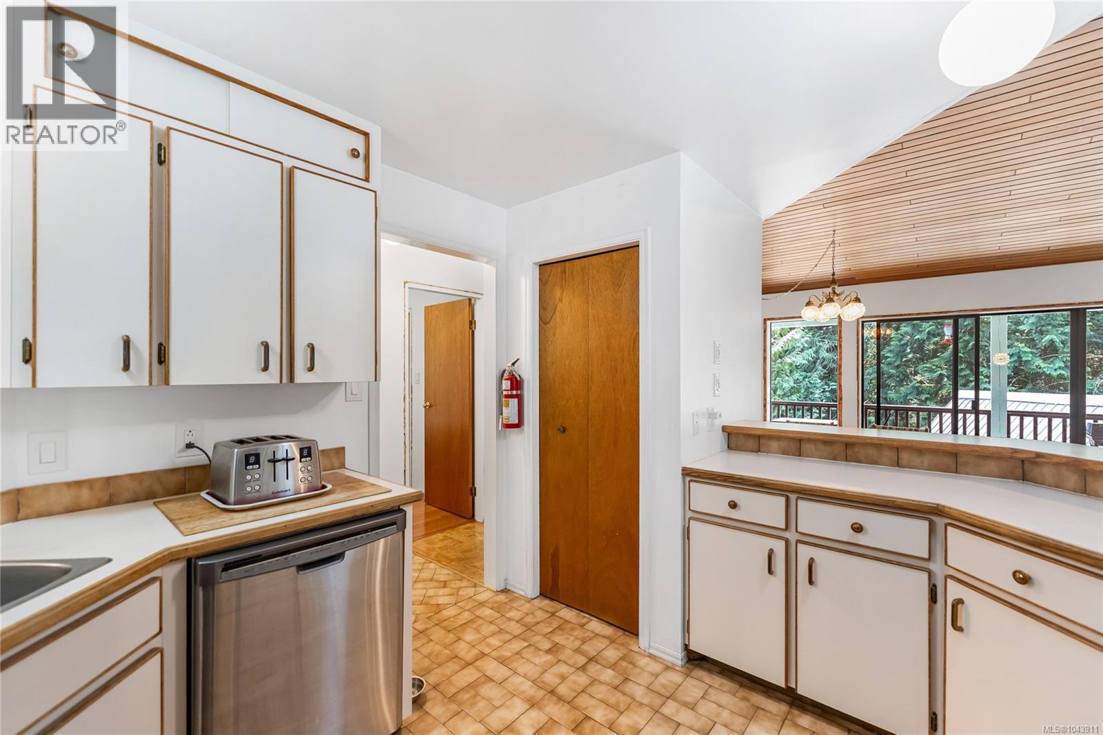 6560 McLean Rd - 17