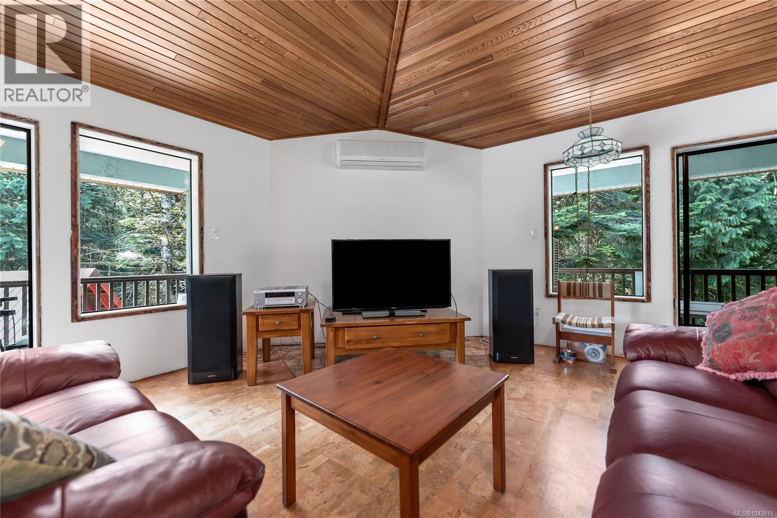 6560 McLean Rd - 14