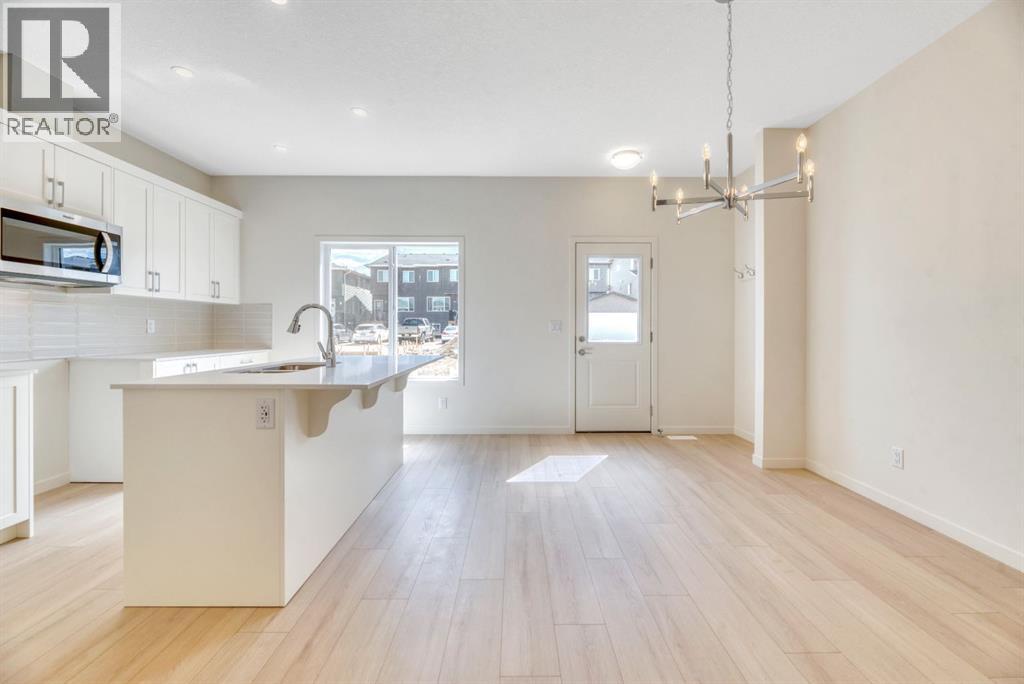 296 Marmot Grove NW - 13