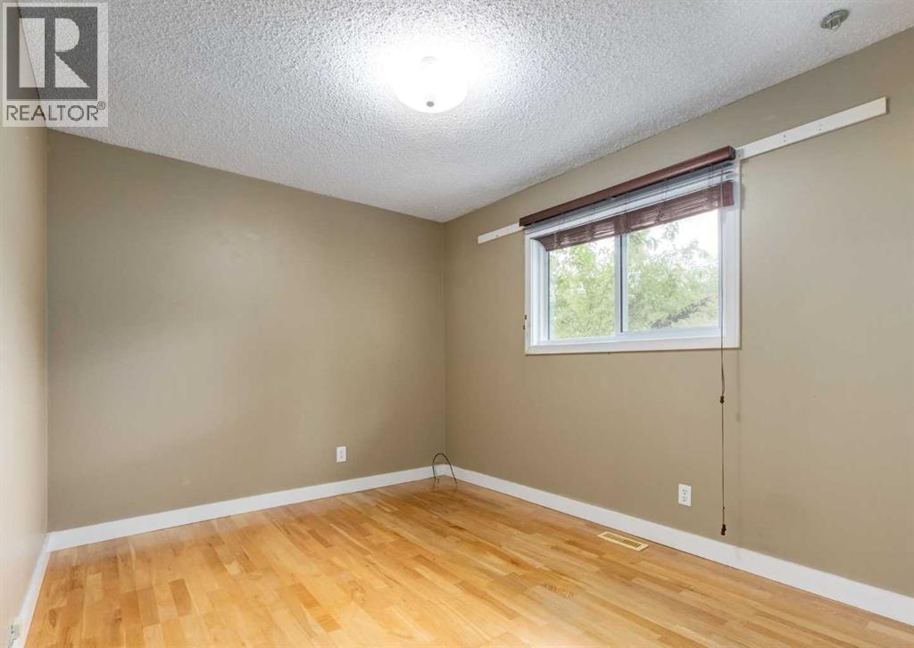 7 Lake Sylvan Close SE - Image 10