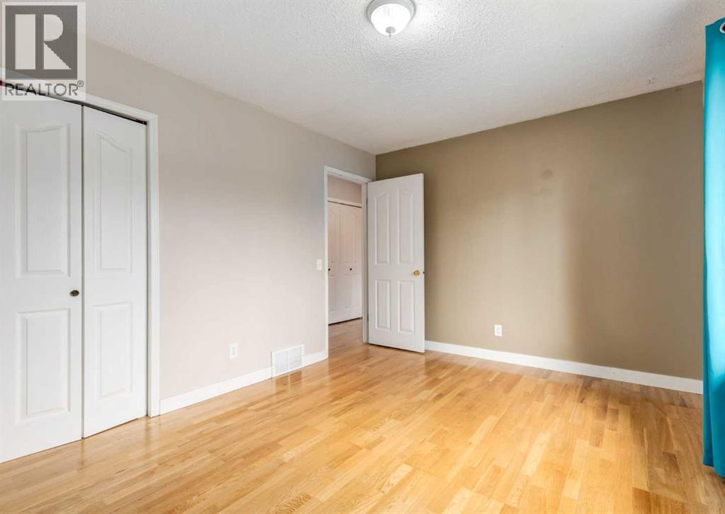 7 Lake Sylvan Close SE - Image 11