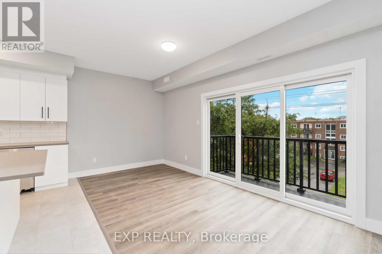 255 PRESLAND ROAD - 10