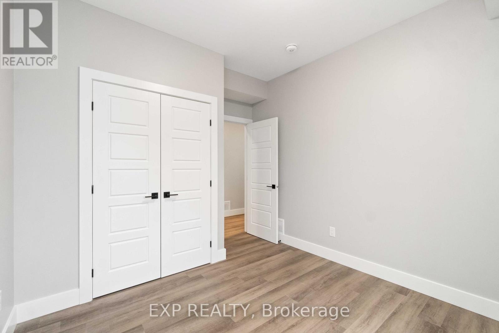 255 PRESLAND ROAD - 24