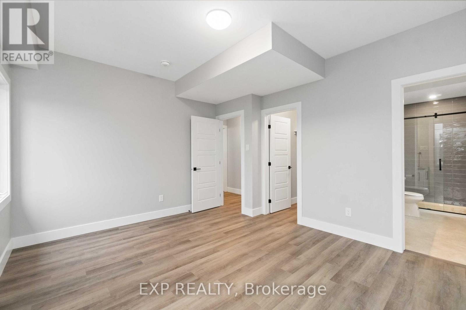 255 PRESLAND ROAD - 27