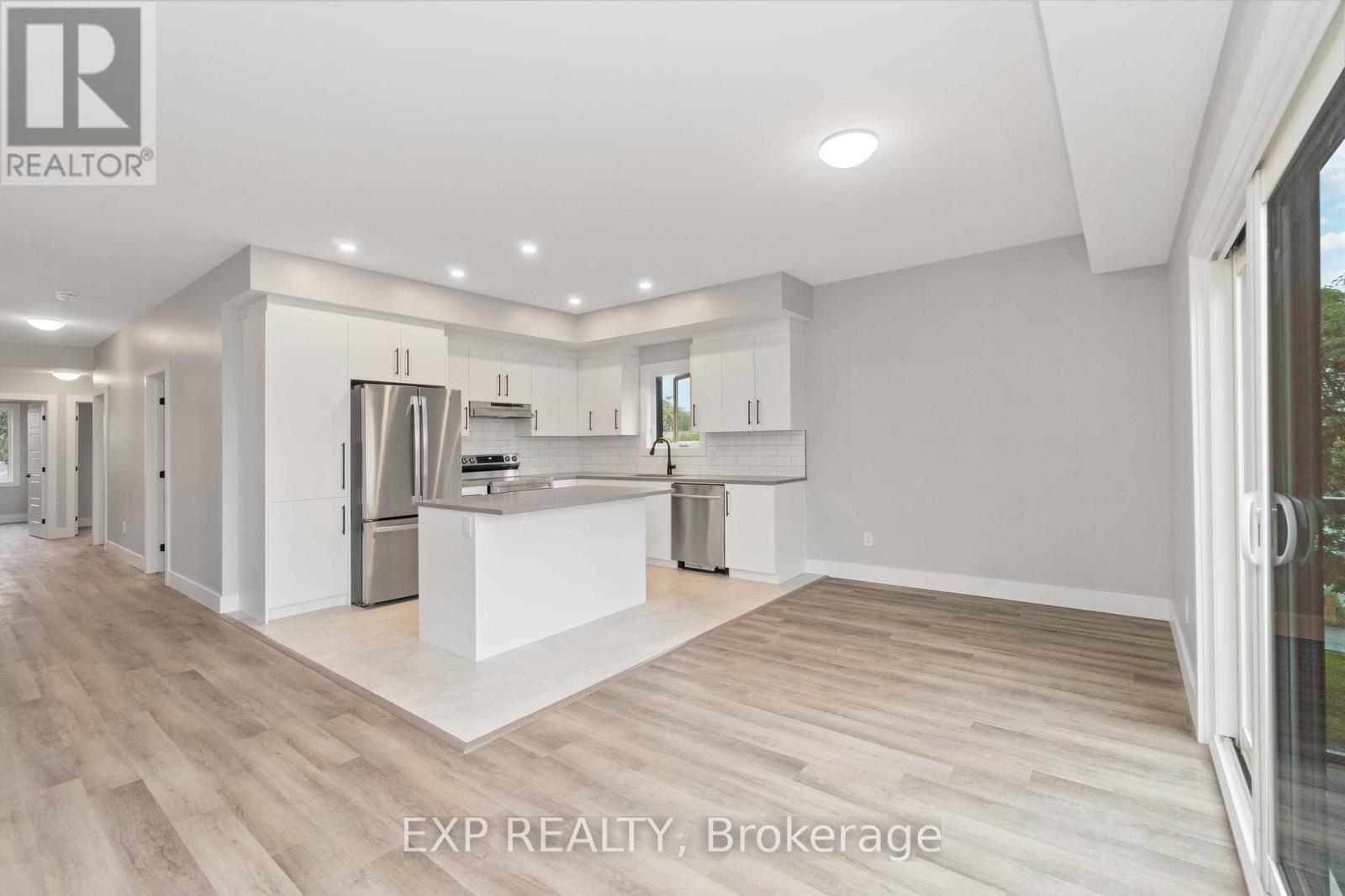 255 PRESLAND ROAD - 9