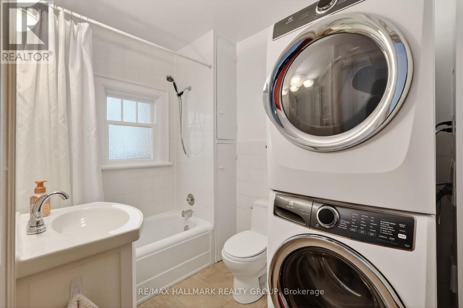 2043 RIVERSIDE DRIVE - 21