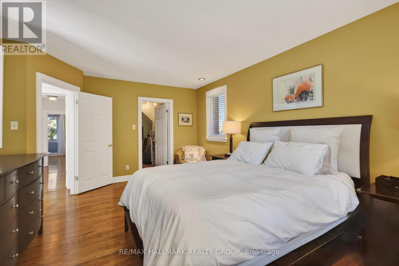 2043 RIVERSIDE DRIVE - 24