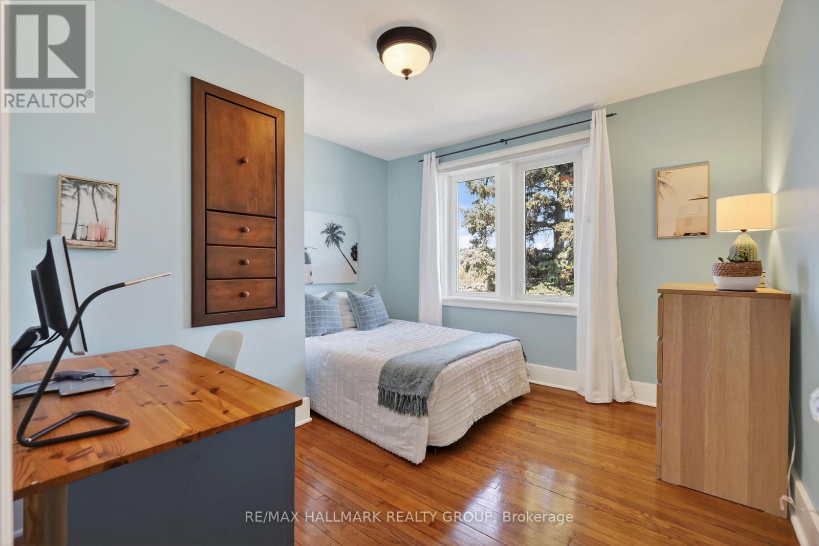 2043 RIVERSIDE DRIVE - 29