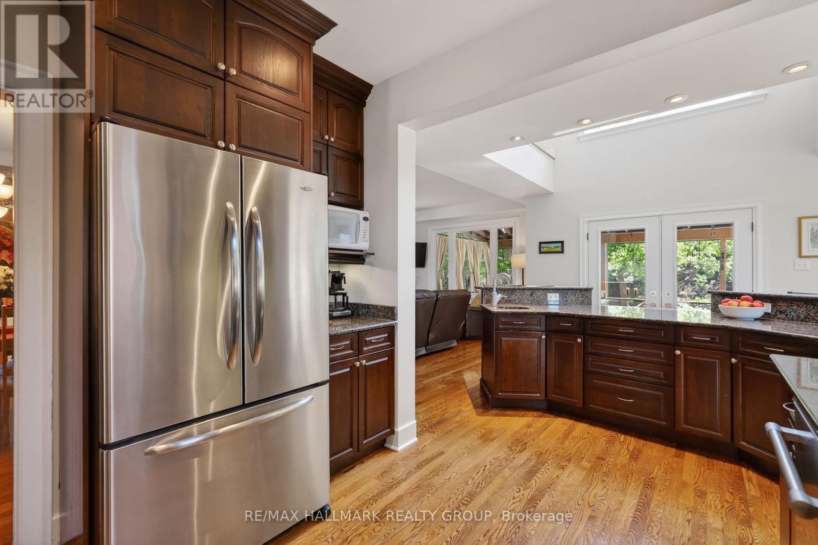 2043 RIVERSIDE DRIVE - 4