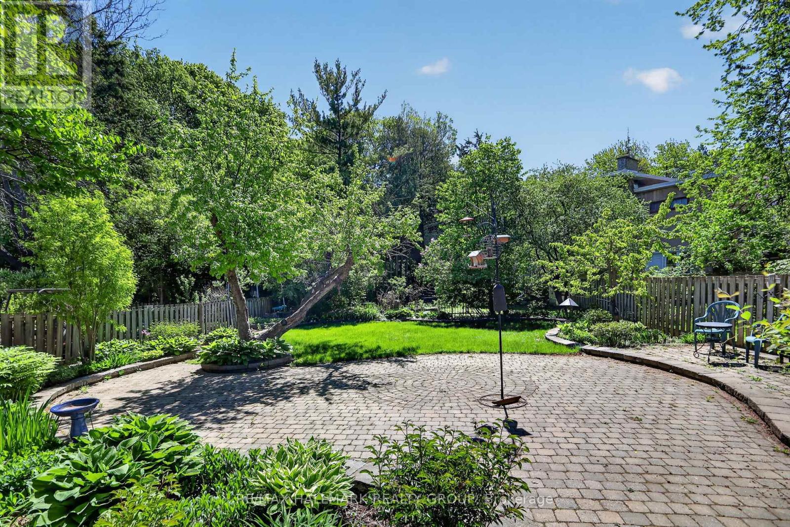 2043 RIVERSIDE DRIVE - 42