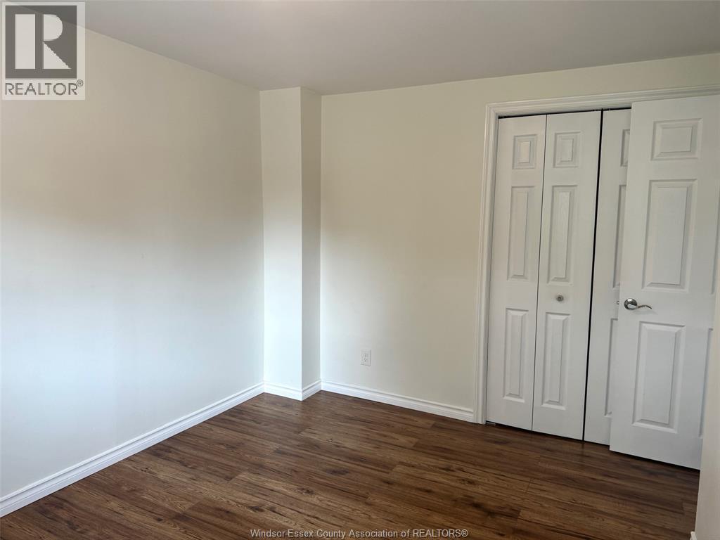5458 LASSALINE AVENUE - 16